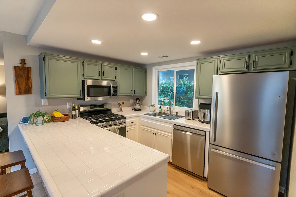 Building Photo - 1304 Palomar Pl #1