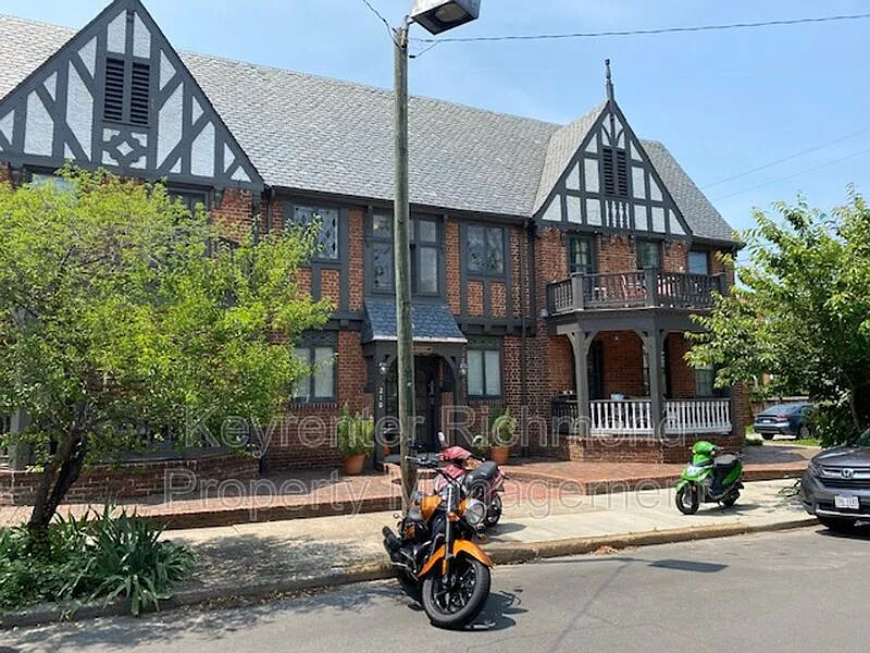 210 N Stafford Ave #29