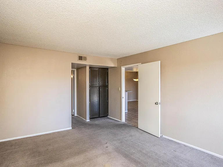 540 N May St #3143 — Photo 13