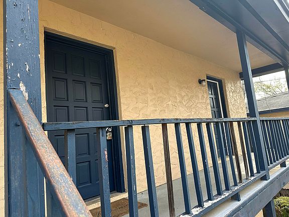 2nd image of 1235 Buckingham Dr APT 4