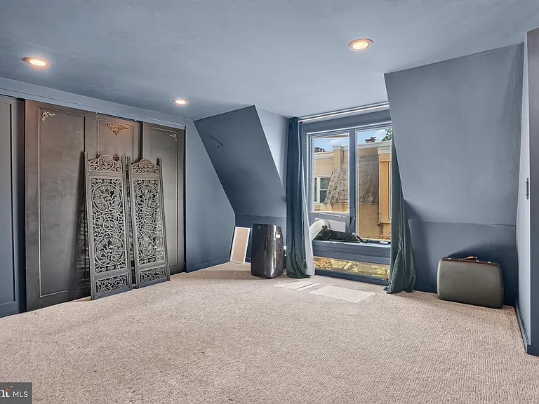 812 Lombard St #4 — Photo 21