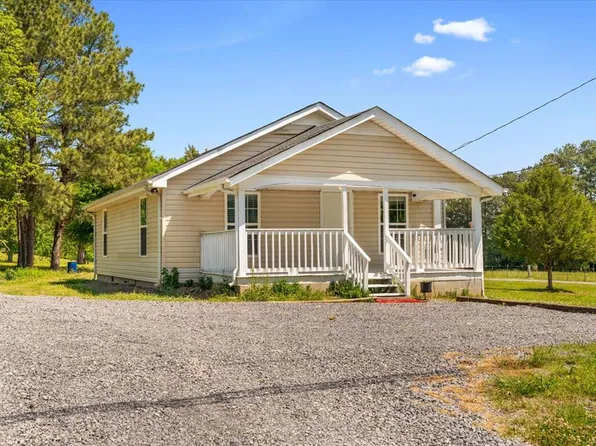 2915 S Riverbend Rd, Dalton, GA 30721