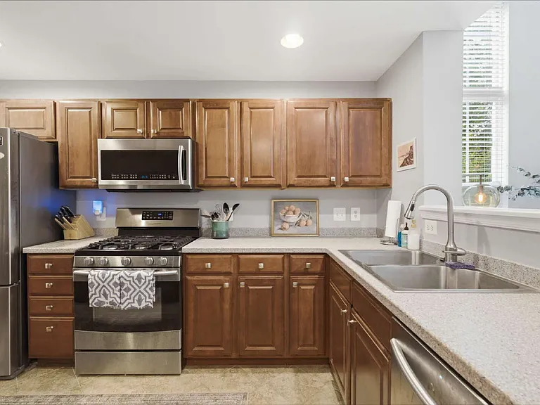 1899 Crescent Park Dr #108A — Photo 14