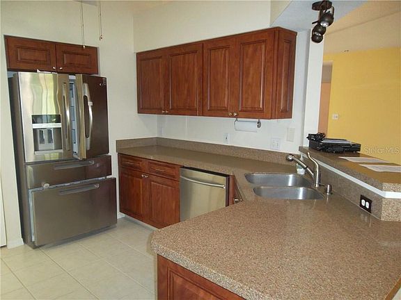 5th image of 6044 Magpie Dr