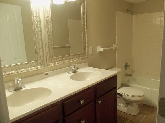 Large Updated Bath