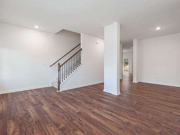 4th image of 4734 Willow Bluff Cir