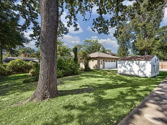 5th image of 10919 Britoak Ln