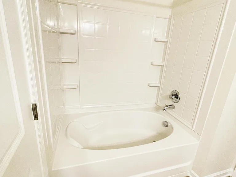 Clairmont at Chesterfield — Photo 186