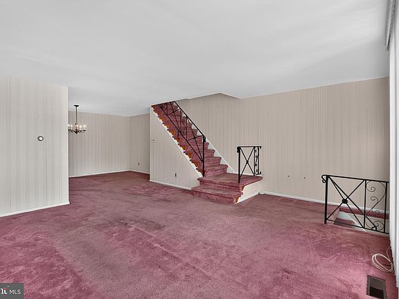 2nd image of 10942 Modena Pl
