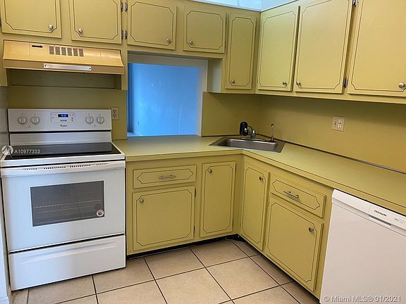 4th image of 6091 NW 61st Ave APT 204