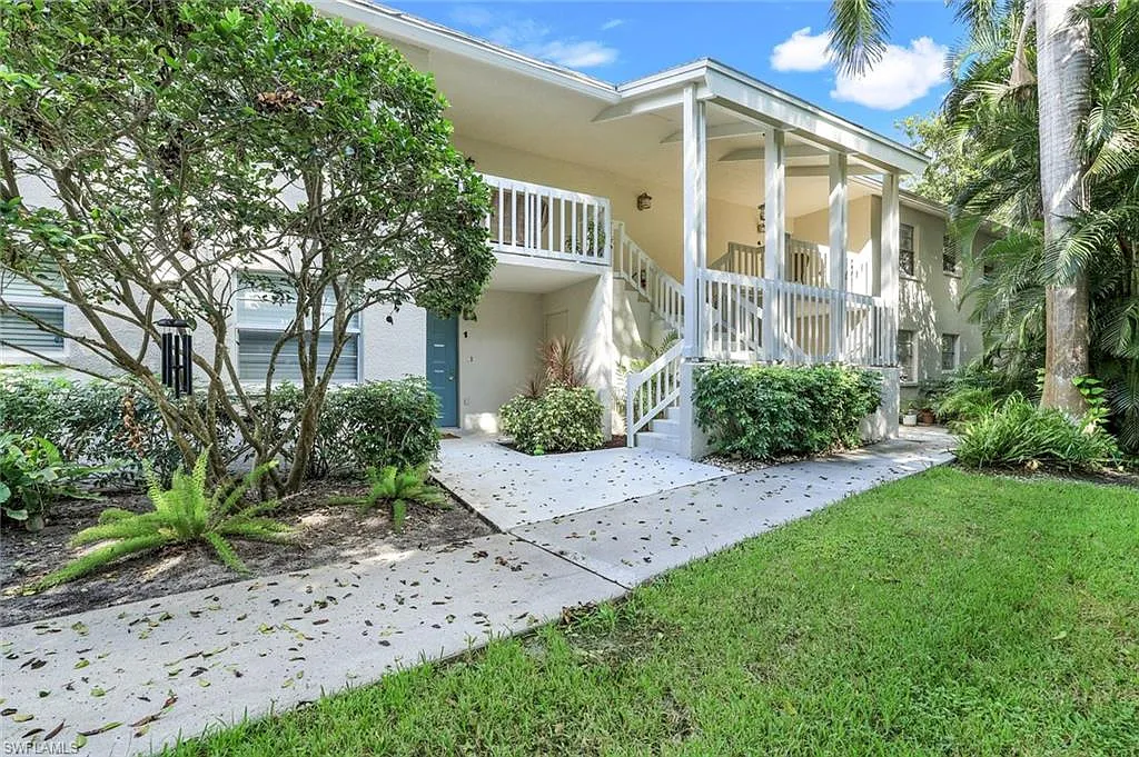 2 bed, 2.0 bath, 1350 sqft, $2,200 — Photo 1