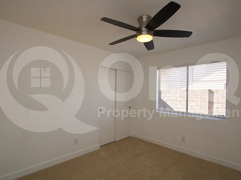 7849 W Hearn Rd — Photo 14