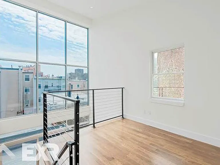 188 Freeman St #2R — Photo 11