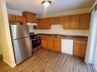 82 Lake St, Gardner, MA 01440