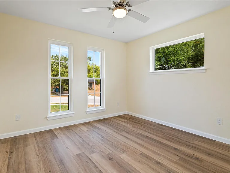 8734 Westfield Dr — Photo 20