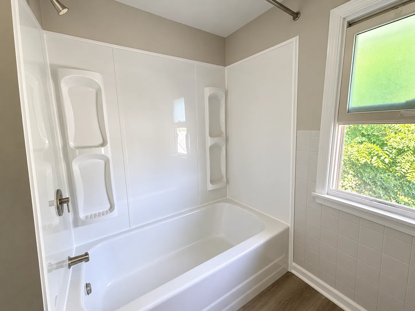 3 bed, $1,995 — Photo 1