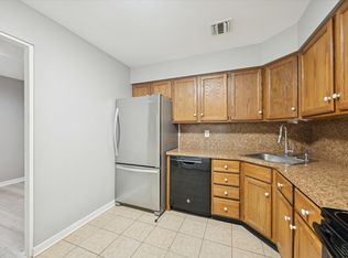 102 Dudley Ave #A40, Narberth, PA 19072