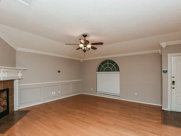 10224 Dawson Trl — Photo 3