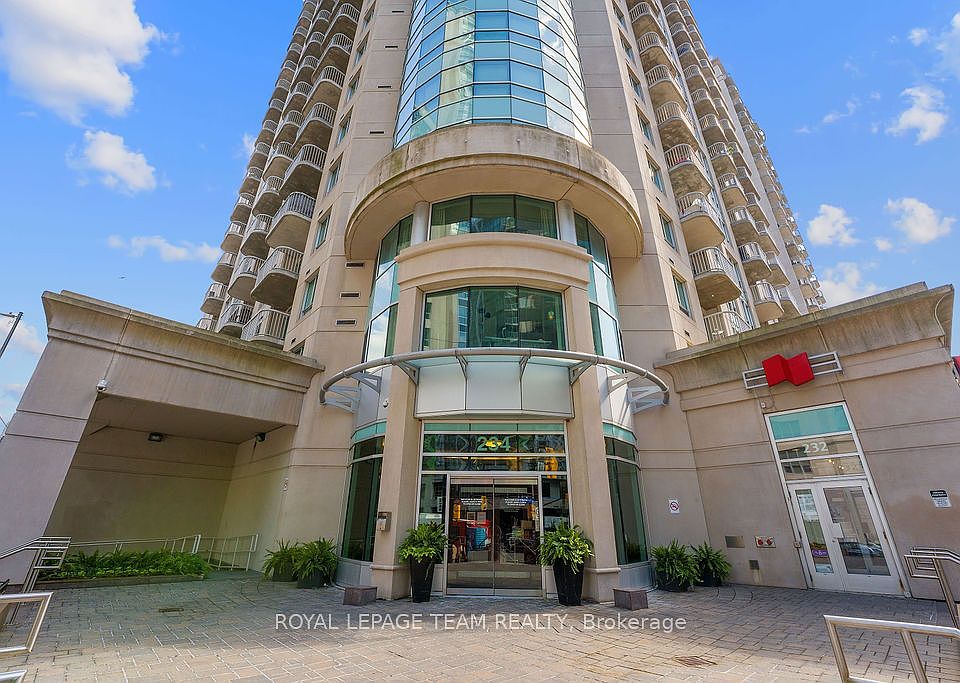 1st image of 234 Rideau St #509
