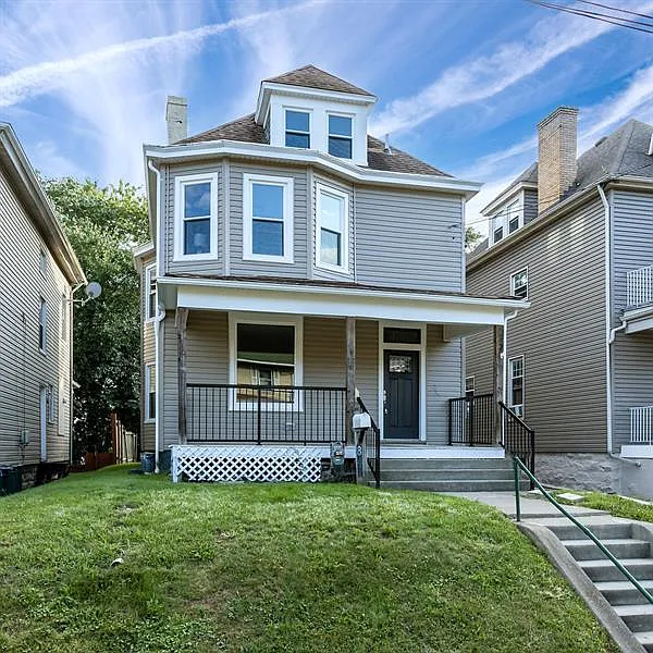 842 Taylor Ave photo 1