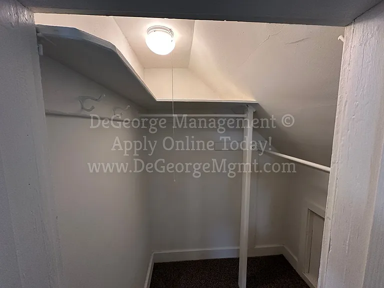 1161 E Union St — Photo 20
