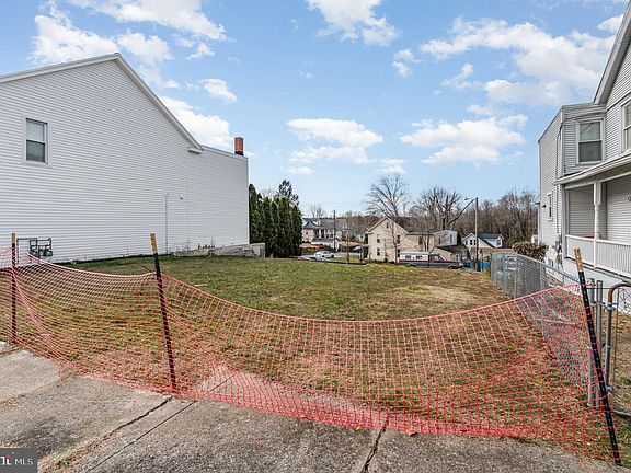 4th image of 173 S Enola Dr