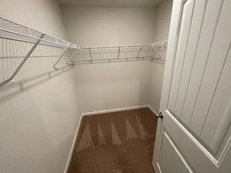 521 Hawley St — Photo 30