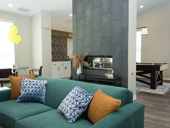 5th image of 4500 Dogwood Cir E #4463ML