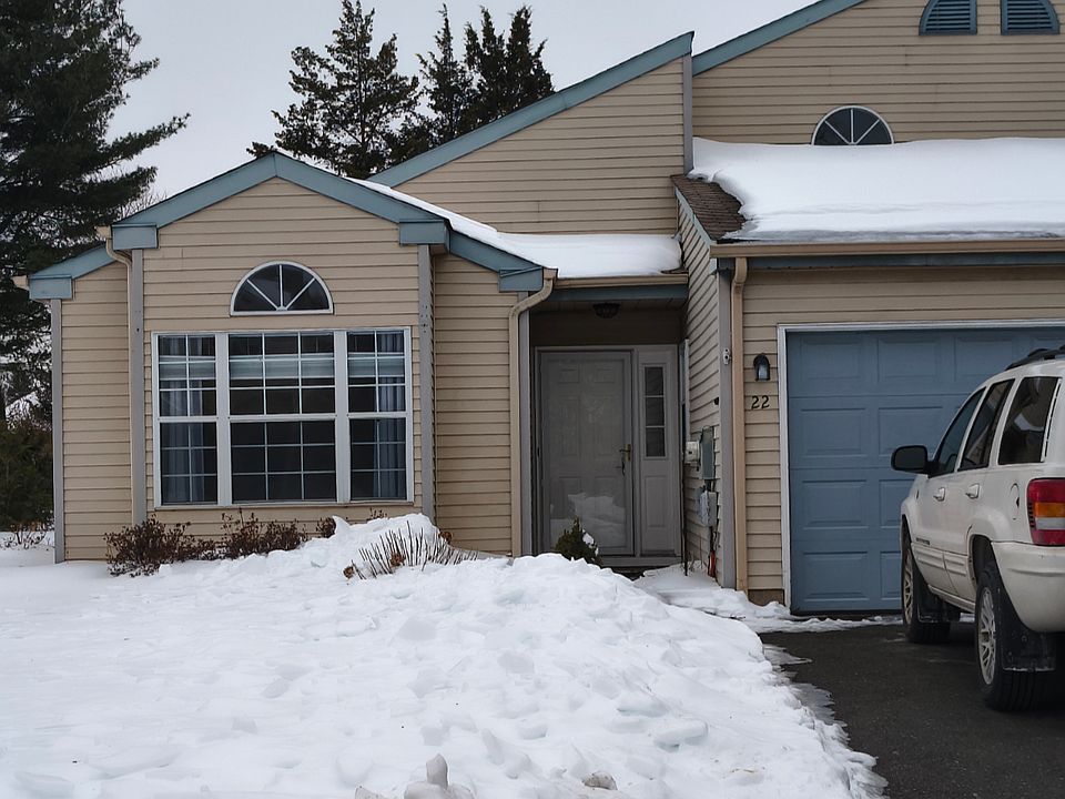 1st image of 22 Kern Dr
