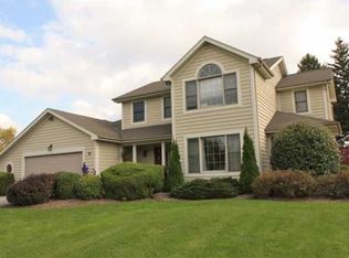 374 Salt Rd, Webster, NY 14580