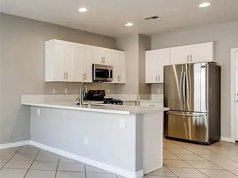 227 Charming Ct — Photo 6