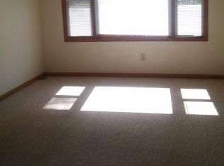 701 Pinecrest Dr, Madison, WI 53714