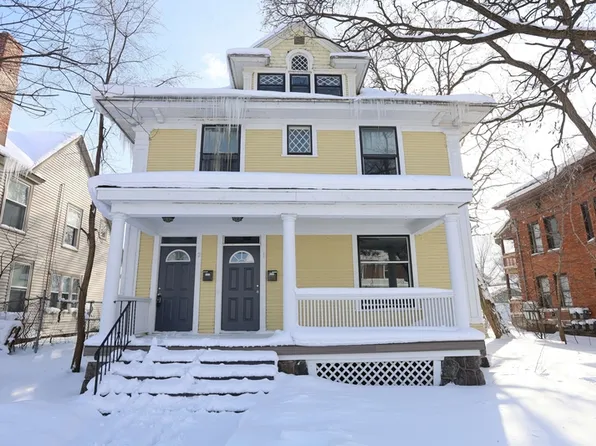 1222 Wealthy St SE #1, Grand Rapids, MI 49506