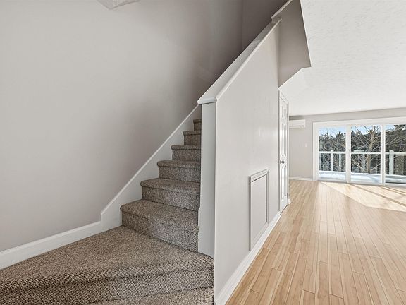 3rd image of 130 Rutledge St