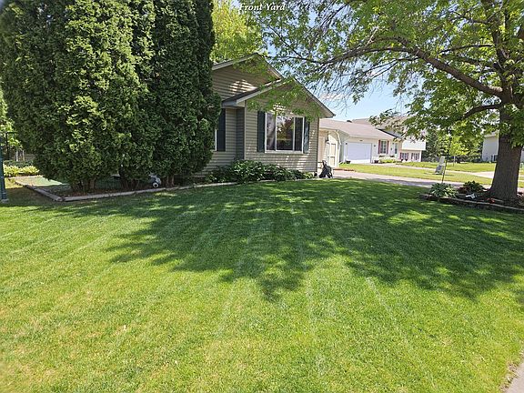 2nd image of 15288 Chokecherry Ave