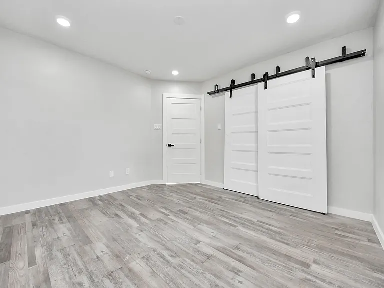 6201 Batterson St — Photo 21