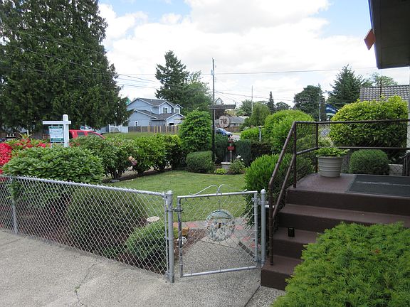 2nd image of 712 110th St S