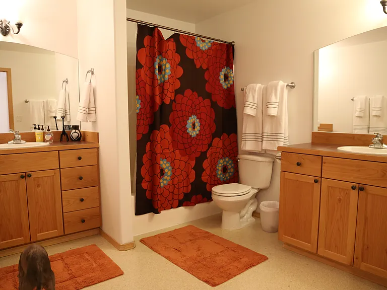 315 E Main St — Photo 14