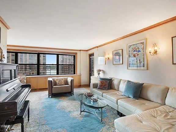 2nd image of 165 W End Ave #8BCD