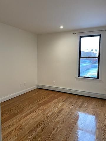 2nd image of 5215 Palisade Ave APT 2