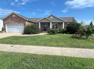 204 Gabrielle Cir, Bethalto, IL 62010