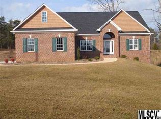 425 28th Ave NE, Hickory, NC 28601