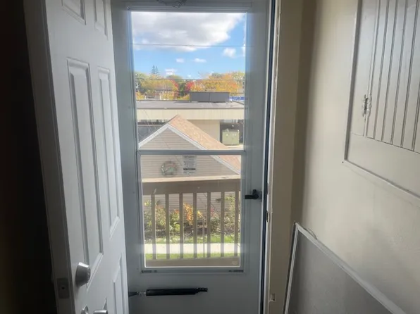 4020 S 1st St #A, Milwaukee, WI 53207