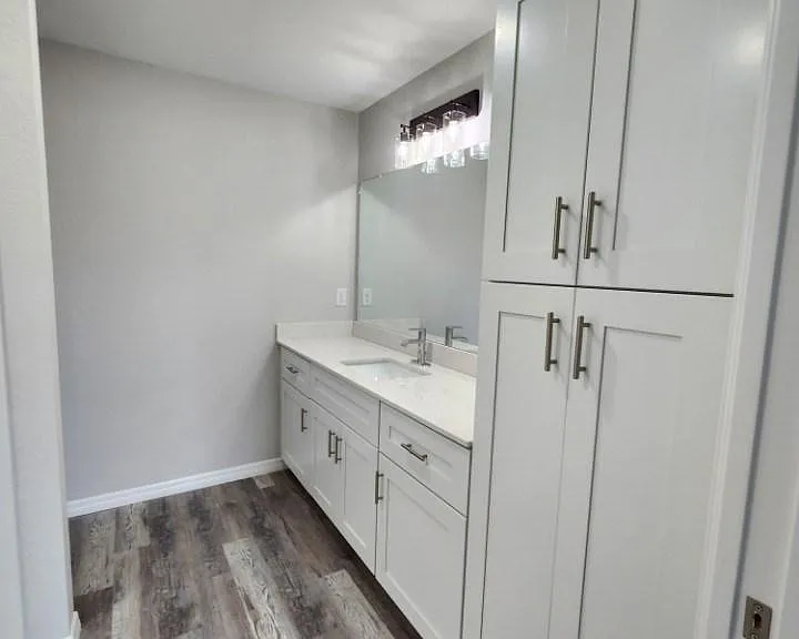 202 NW 25th Pl — Photo 14