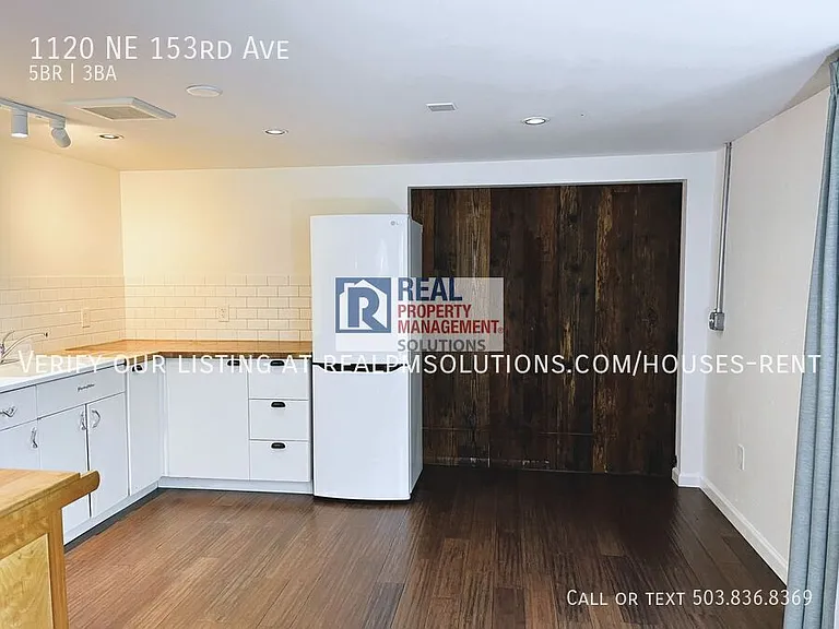 1120 NE 153rd Ave — Photo 52