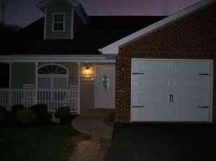 1st image of 70 Sagewood Ct