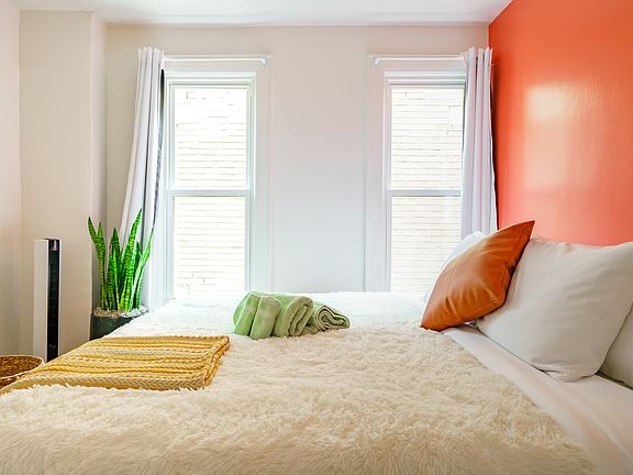 2nd image of 29 Lundy St #29
