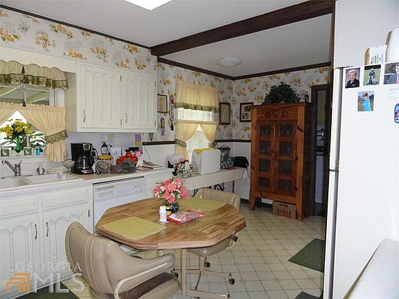 2nd image of 125 Linda Way