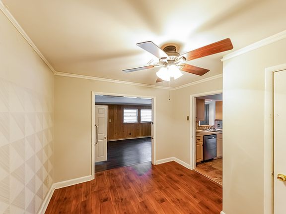 2nd image of 1007 Highpoint Rd