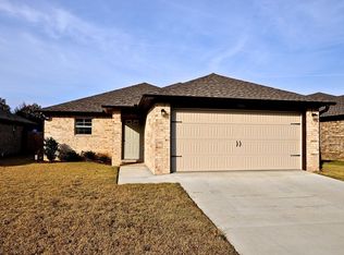 5628 Brookshire Dr, Jonesboro, AR 72401